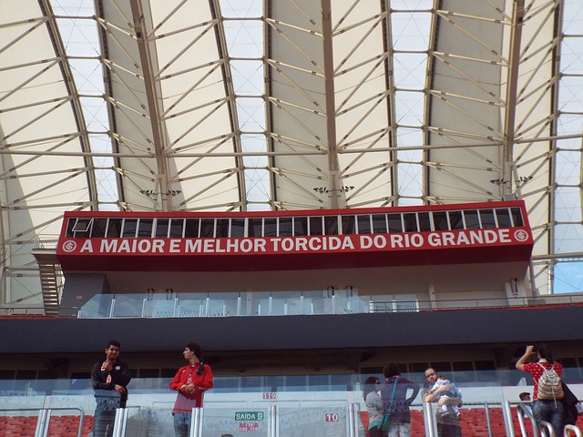 茅斯疲弱的 茅斯疲弱的